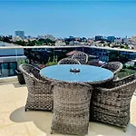 The Penthouse 401 شقة لارنكا