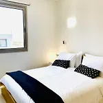 The Penthouse 401 Appartamento *
