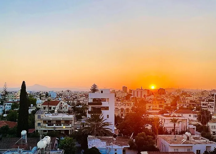 דירה The Penthouse 401 *