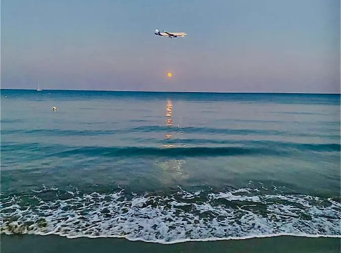 דירה The Penthouse 401 לרנקה